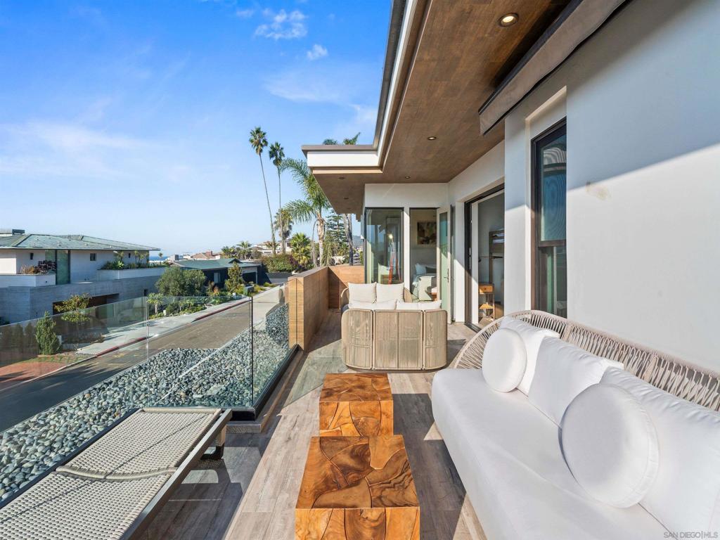 8477 El Paseo Grande Share #3 Property Photo 8