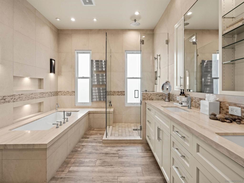 8477 El Paseo Grande Share #3 Property Photo 38