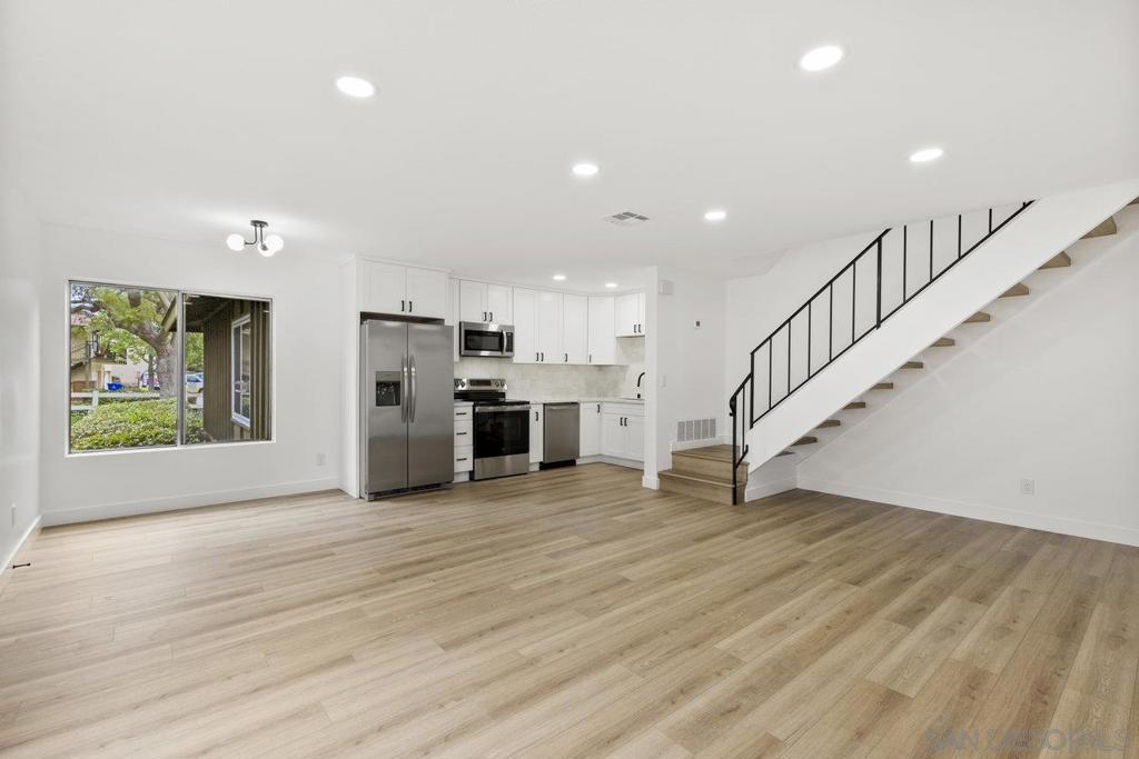 11022 Via Asti Property Photo 18