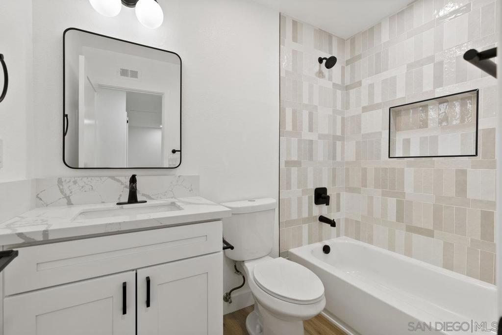 11022 Via Asti Property Photo 29