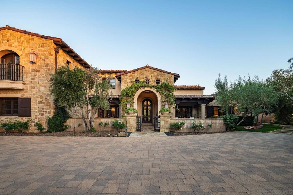 7795 Sendero Angelica Property Photo 32