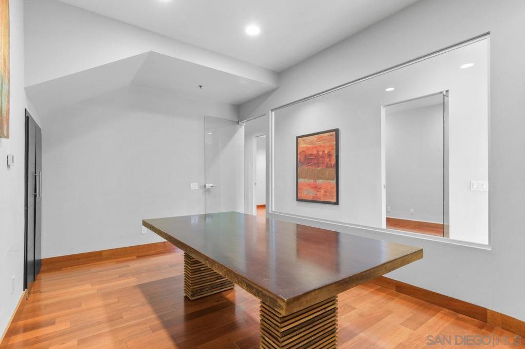 2563 Mast Way Property Photo 10