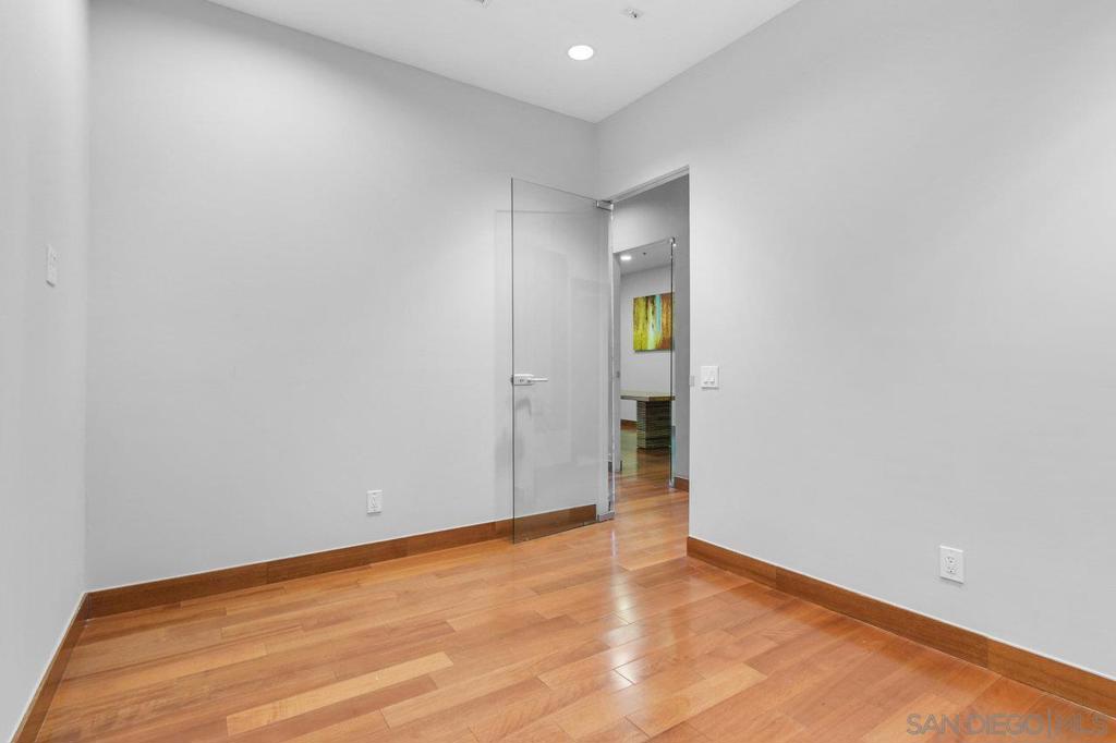 2563 Mast Way Property Photo 12