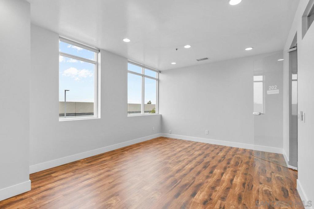 2563 Mast Way Property Photo 22