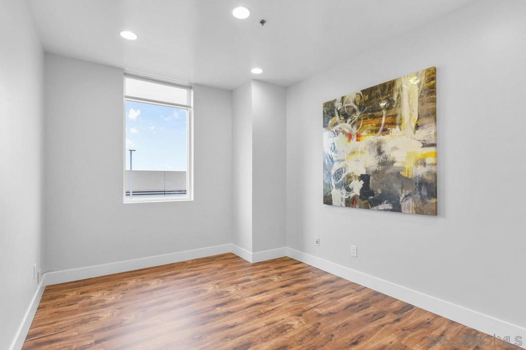 2563 Mast Way Property Photo 24