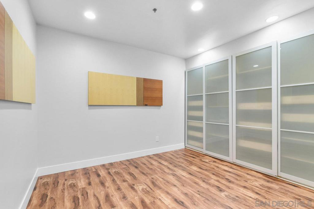 2563 Mast Way Property Photo 26