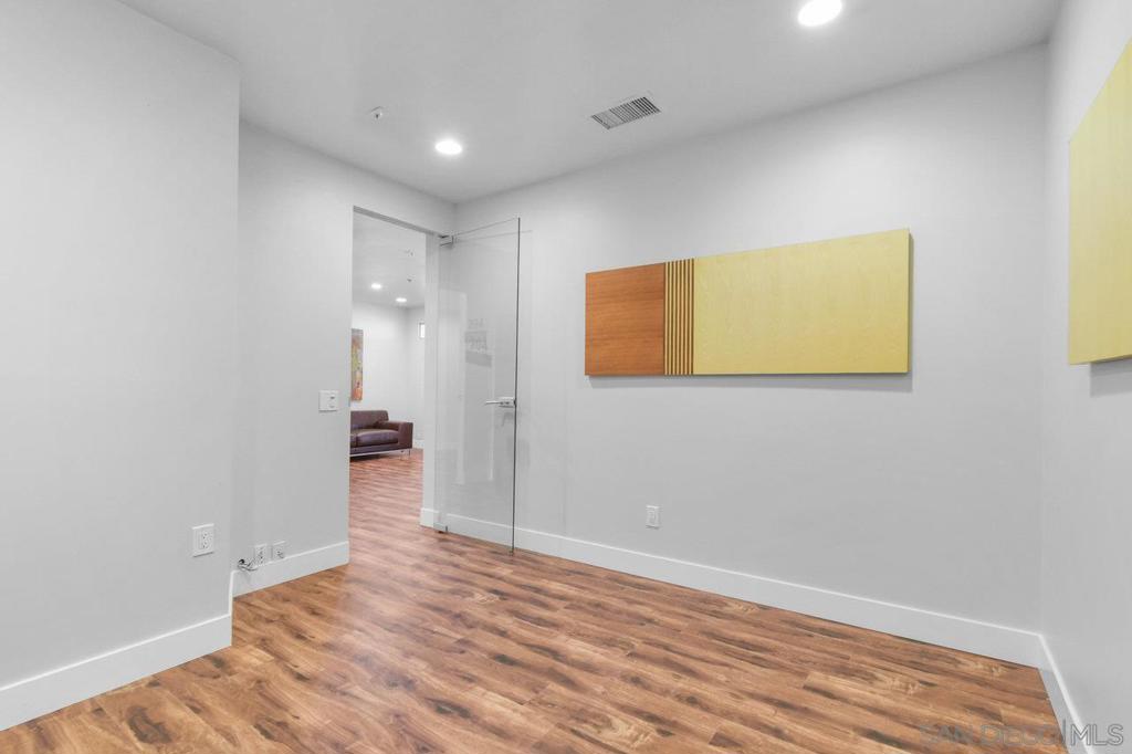 2563 Mast Way Property Photo 27
