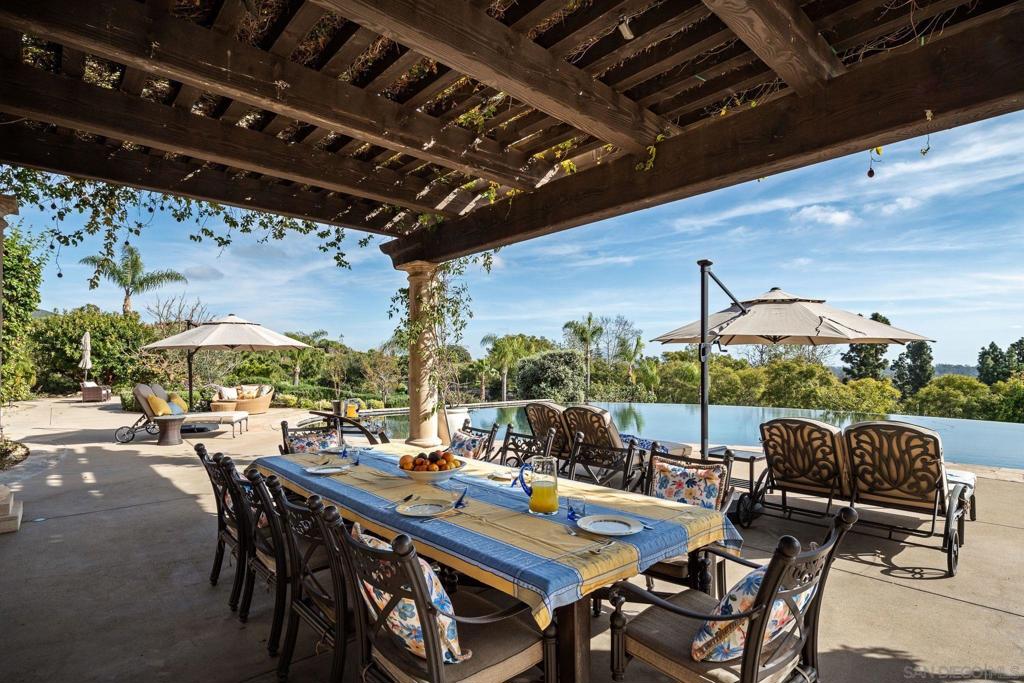 6565 Calle Reina Property Photo 7
