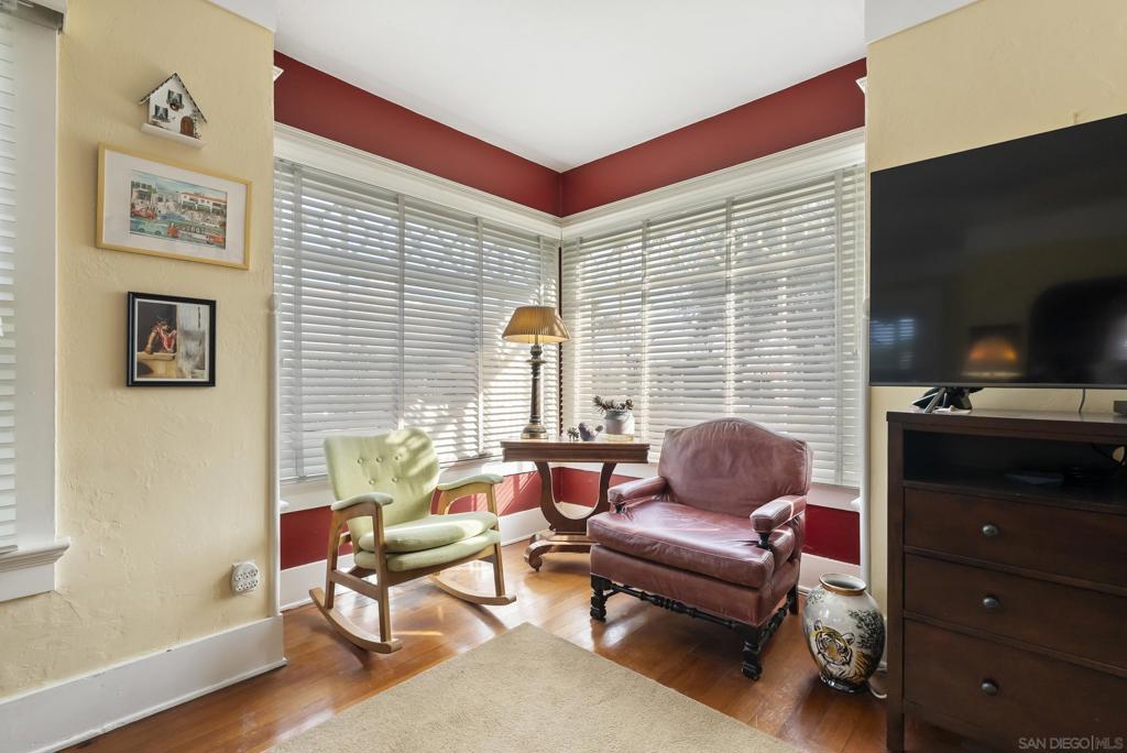 4020 22 Front St Property Photo 5