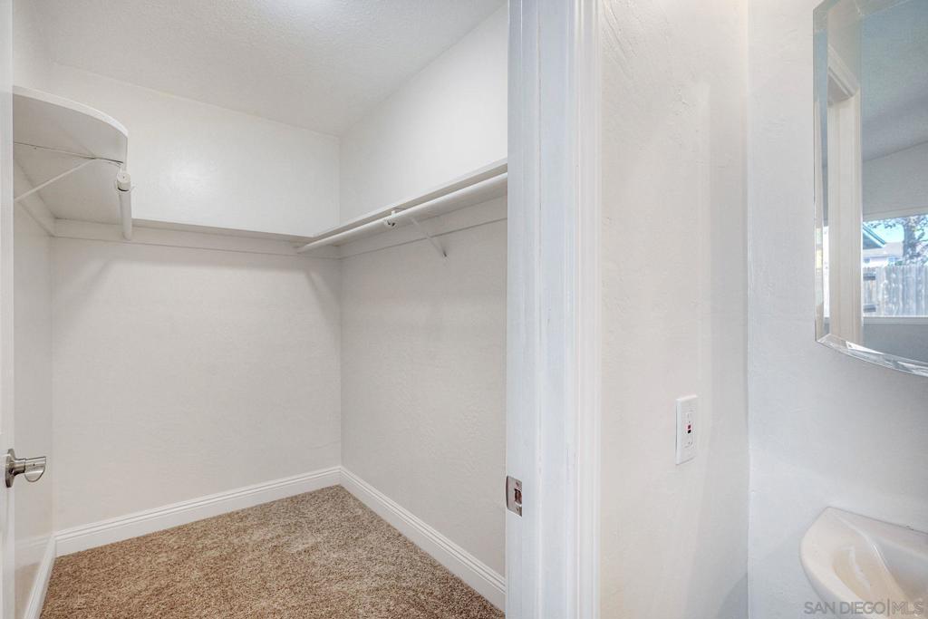 260004019SD Property Photo 16