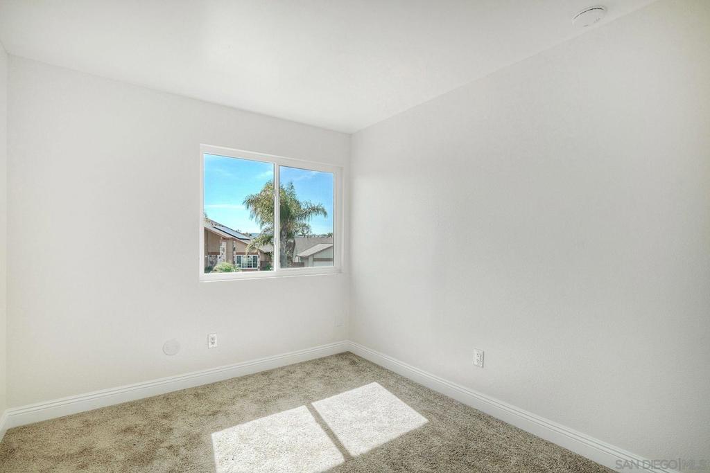 260004019SD Property Photo 24