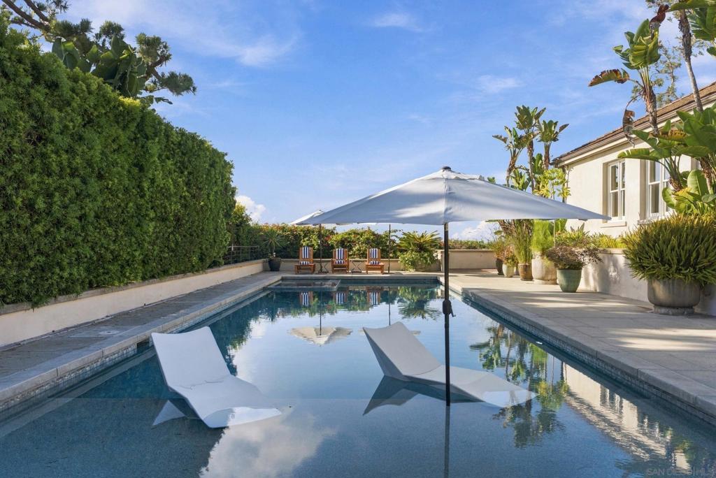 1515 El Camino Del Teatro Property Photo 4