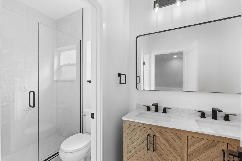 6407 13 Richard St Property Photo 6