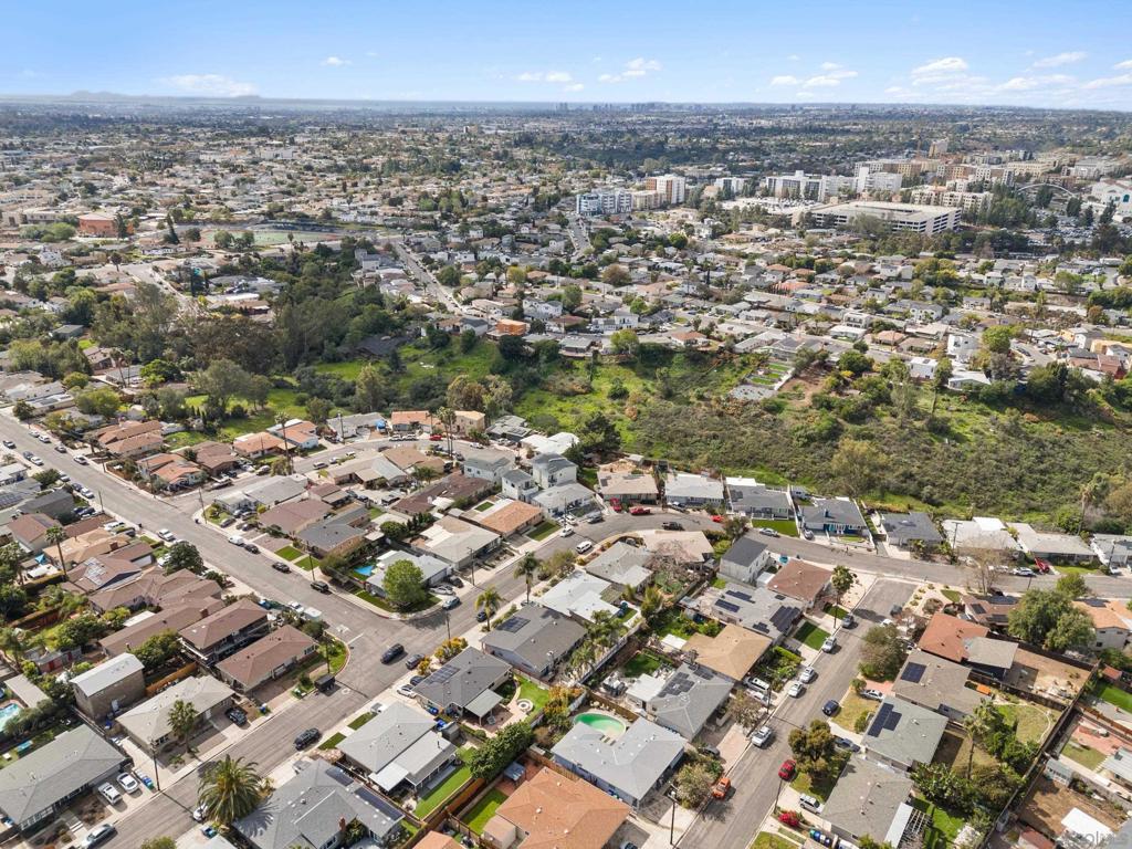 6407 13 Richard St Property Photo 8