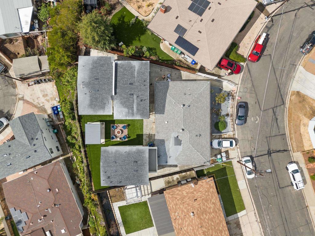 6407 13 Richard St Property Photo 10