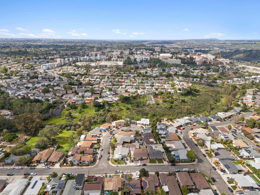 6407 13 Richard St Property Photo 15