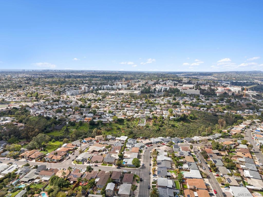 6407 13 Richard St Property Photo 16
