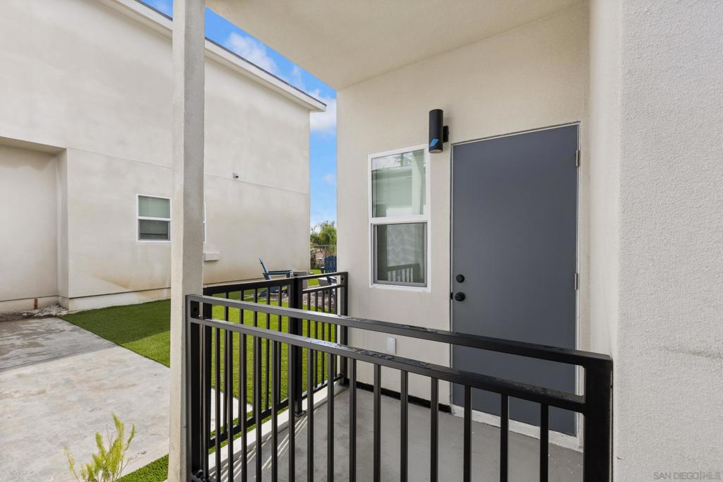 6407 13 Richard St Property Photo 18