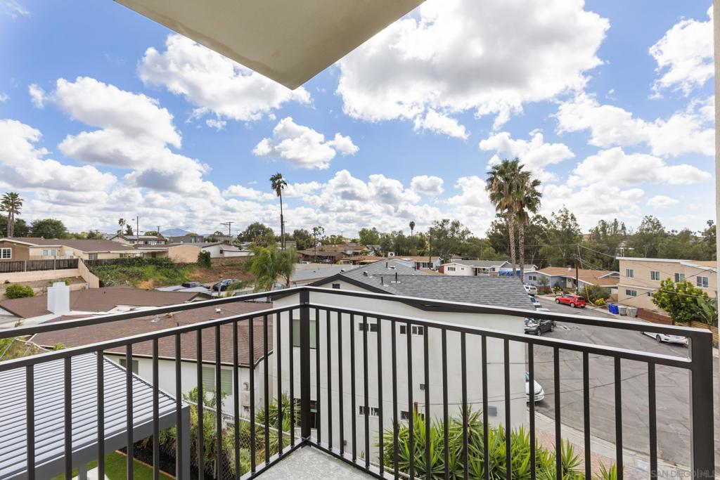 6407 13 Richard St Property Photo 19