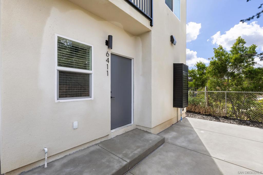 6407 13 Richard St Property Photo 26