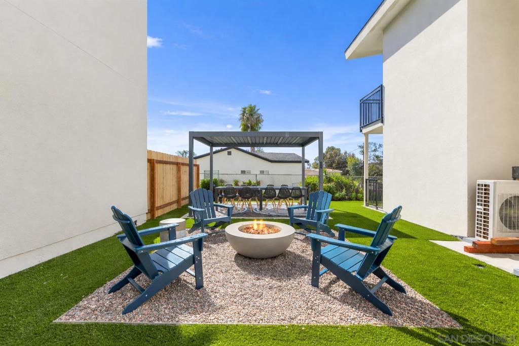 6407 13 Richard St Property Photo 30