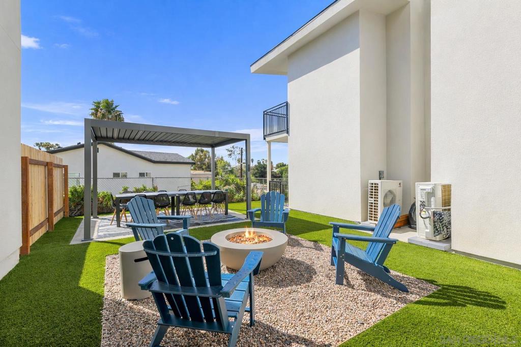 6407 13 Richard St Property Photo 31