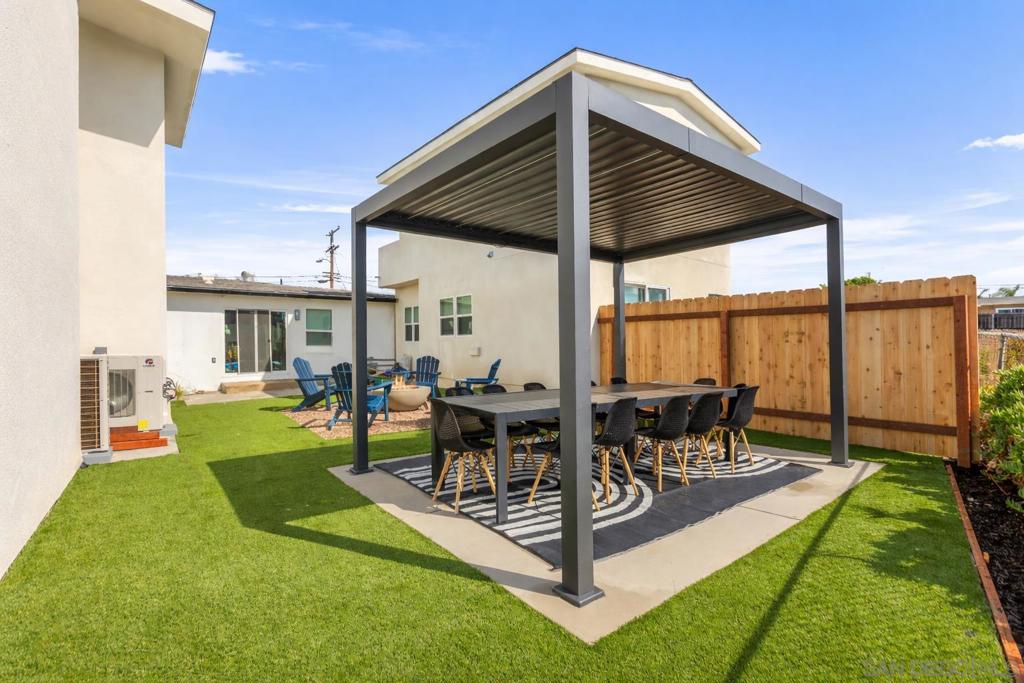 6407 13 Richard St Property Photo 34