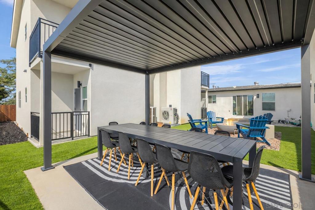 6407 13 Richard St Property Photo 36
