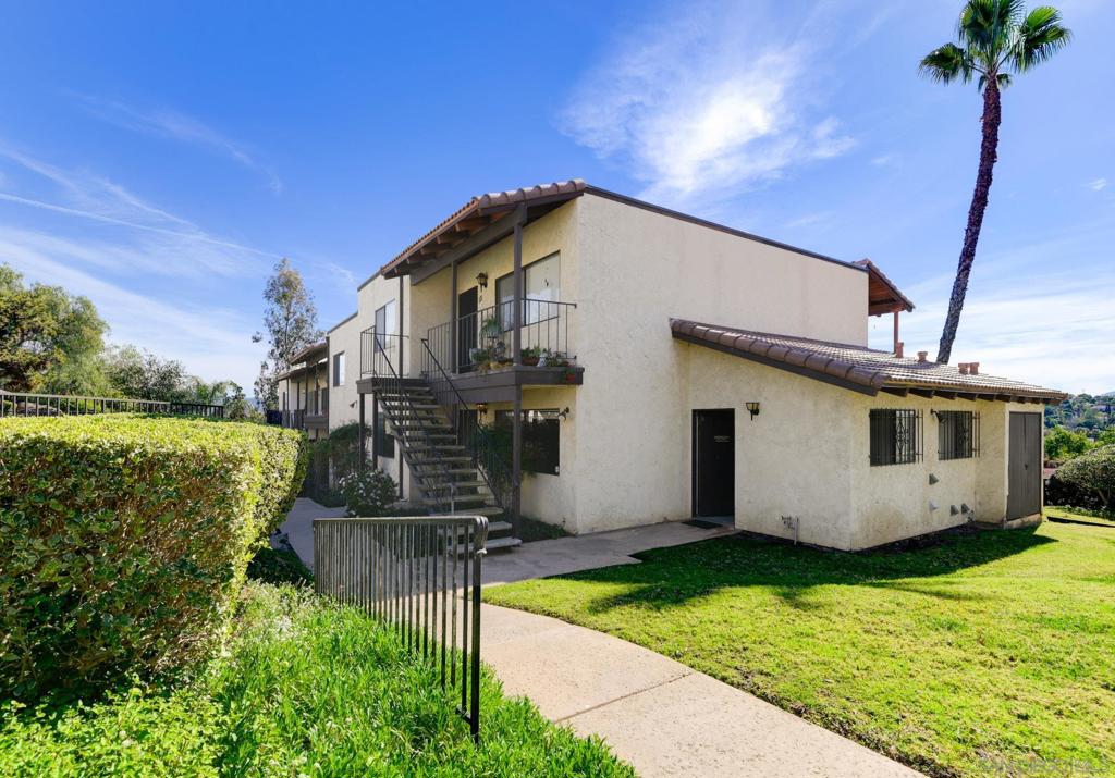 625 S Fig Street 10 Property Photo 1