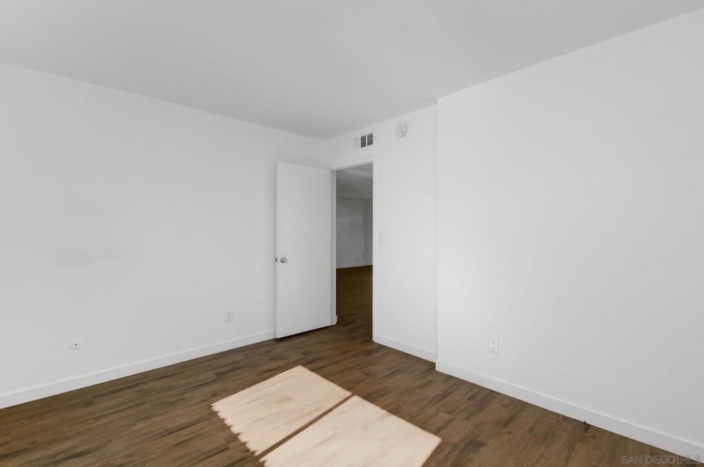 625 S Fig Street 10 Property Photo 18