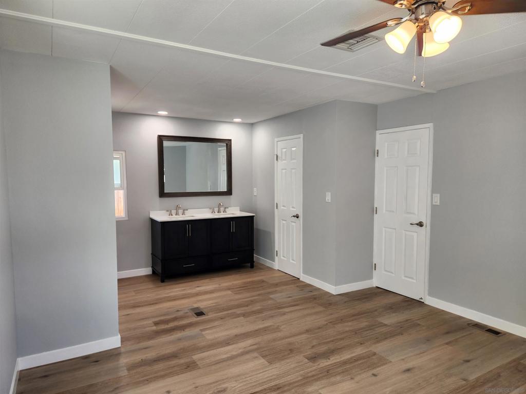 4912.5 Old Cliffs Road Property Photo 16