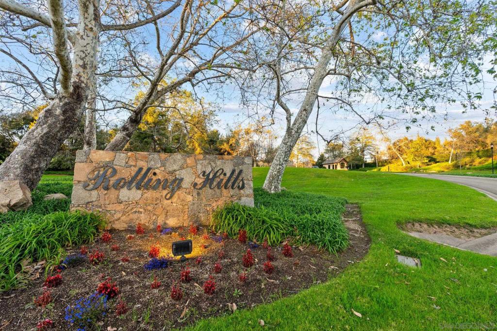 8 Country Glen Rd Property Photo 28