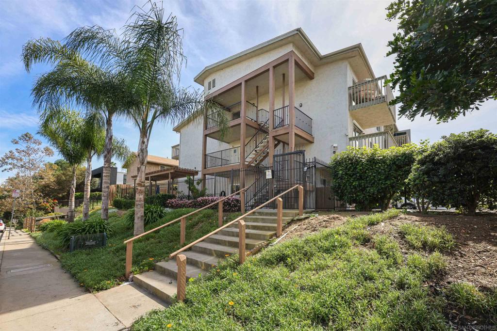 3029 Broadway 4 Property Photo 1