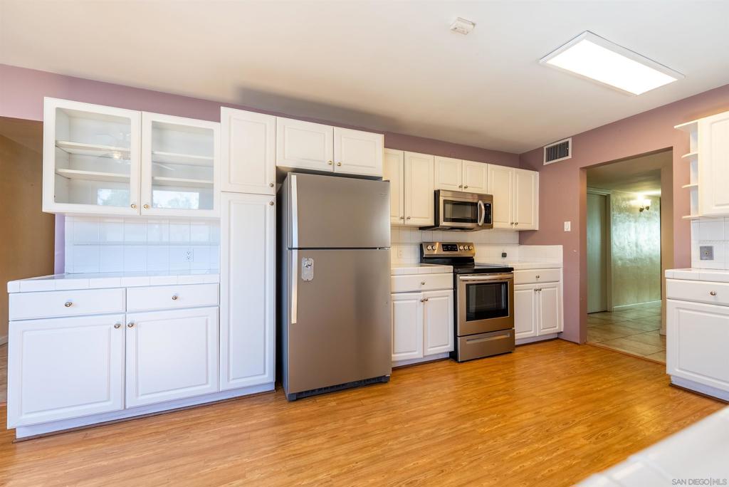 651 Maple Property Photo 20