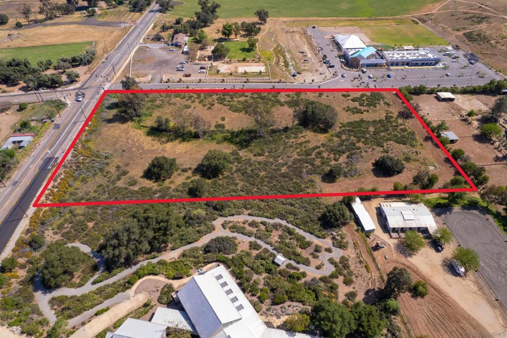 6 Cole Grade Rd Property Photo 10