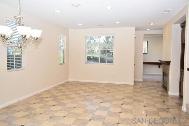 1437 Caminito Sicilia Property Photo 4