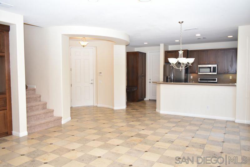 1437 Caminito Sicilia Property Photo 6