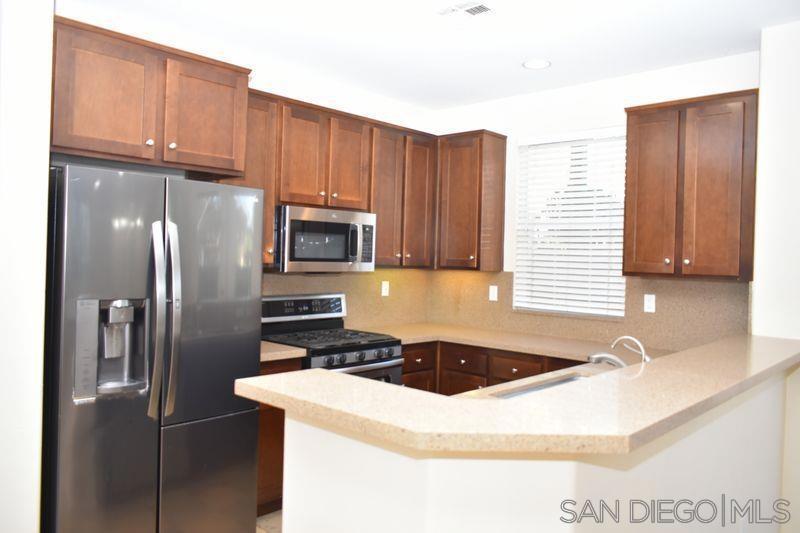 1437 Caminito Sicilia Property Photo 8