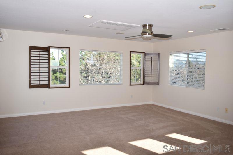 1437 Caminito Sicilia Property Photo 11