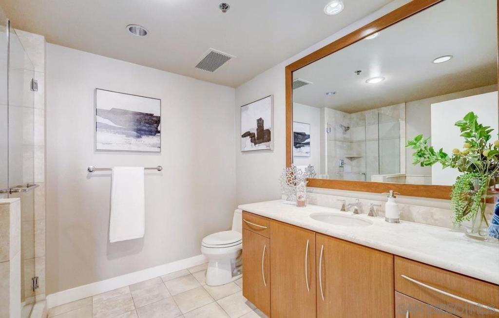 700 W Harbor Dr 2902 Property Photo 48