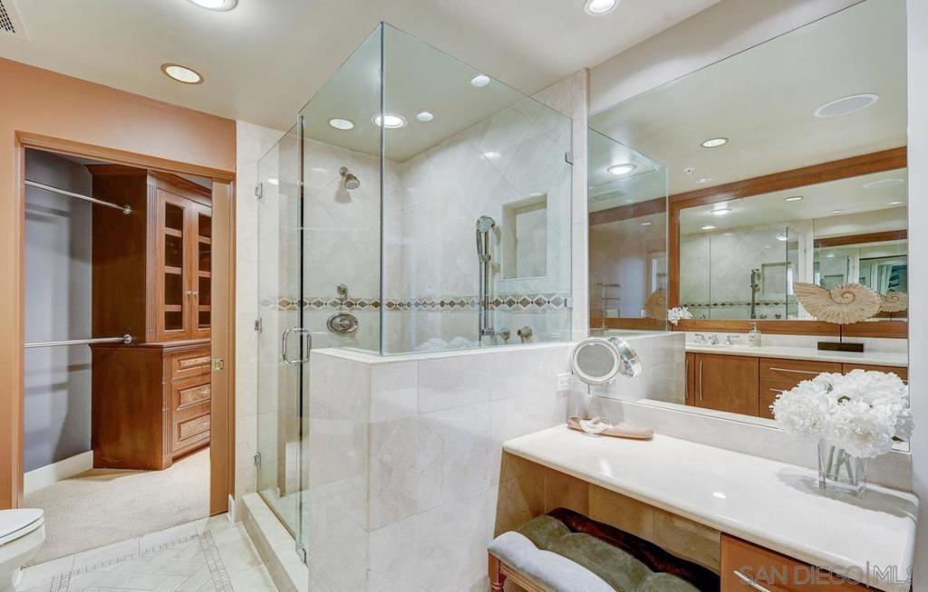 700 W Harbor Dr 2902 Property Photo 55