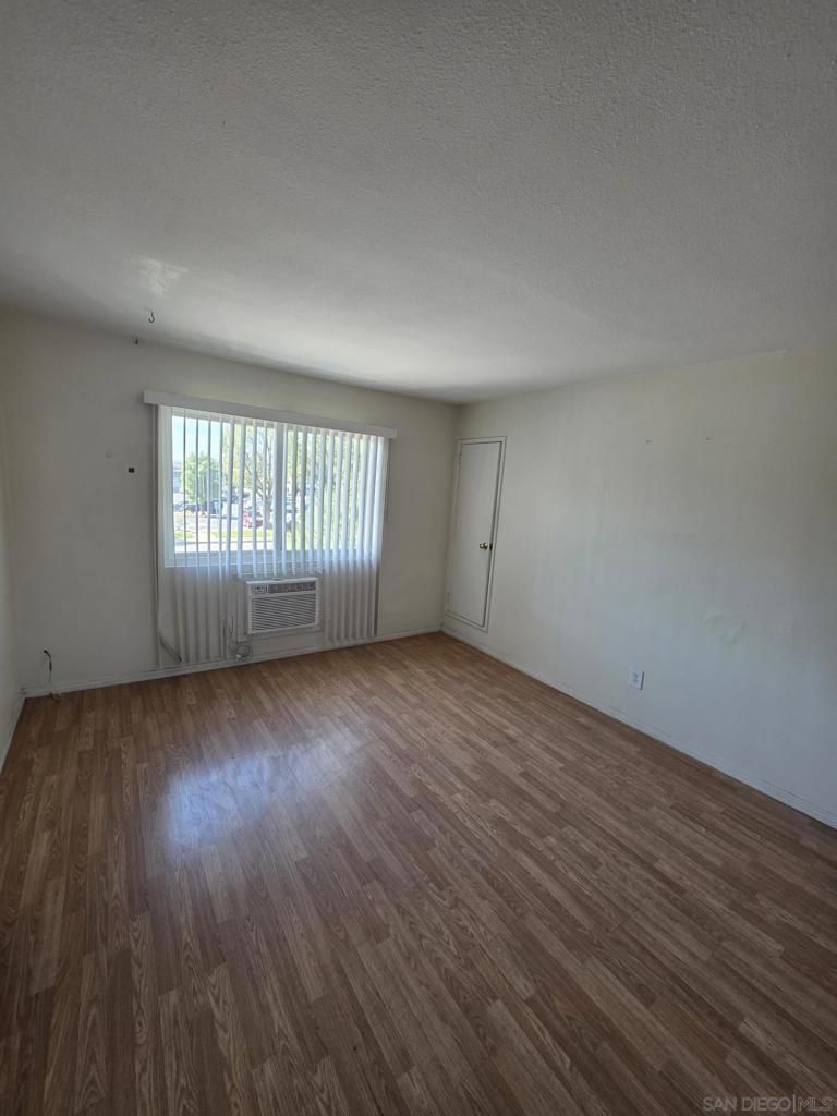 9739 Winter Gardens Blvd 4 Property Photo 3