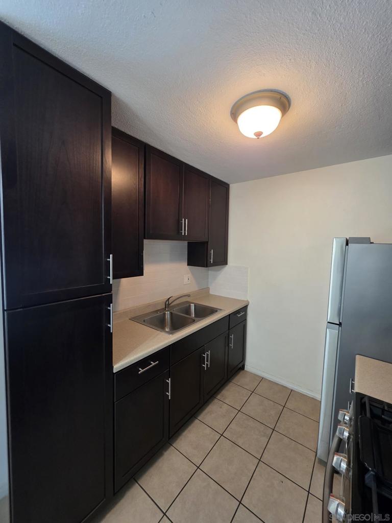 9739 Winter Gardens Blvd 4 Property Photo 6