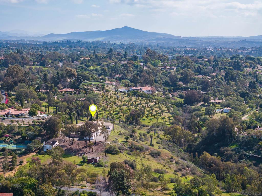 18024 Avenida Alondra Property Photo 3