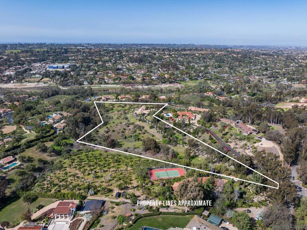 18024 Avenida Alondra Property Photo 5
