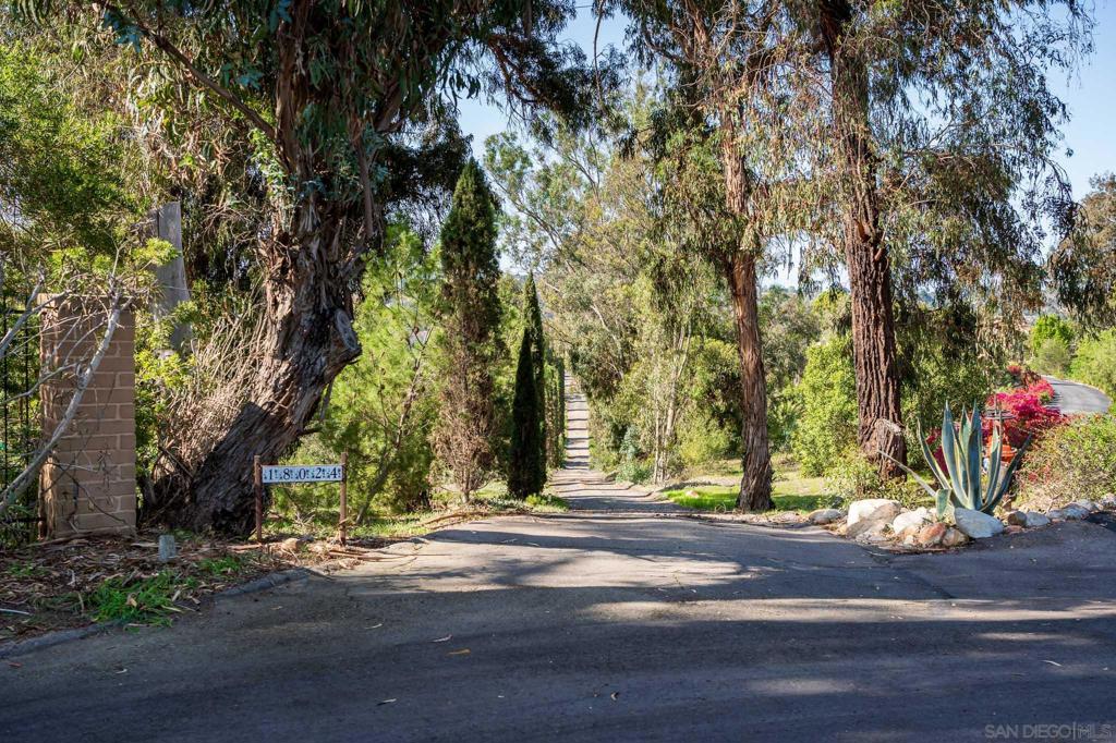 18024 Avenida Alondra Property Photo 6