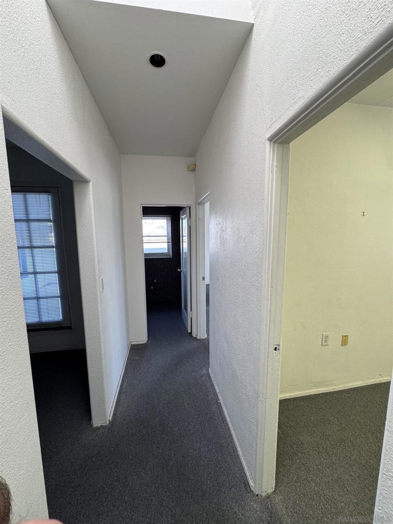 3953 Goldfinch St Property Photo 6