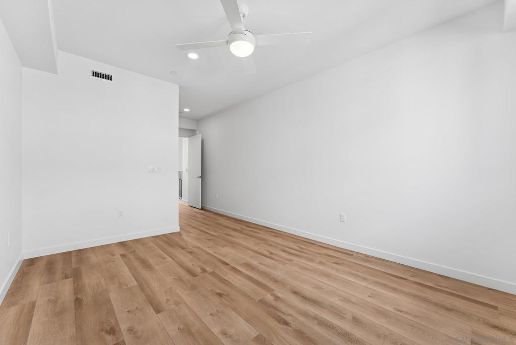 3922 Park Blvd 601 Property Photo 8