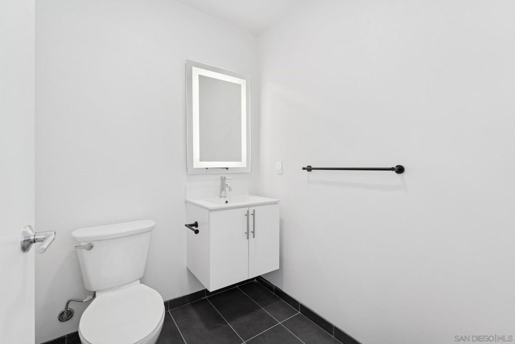 3922 Park Blvd 603 Property Photo 15