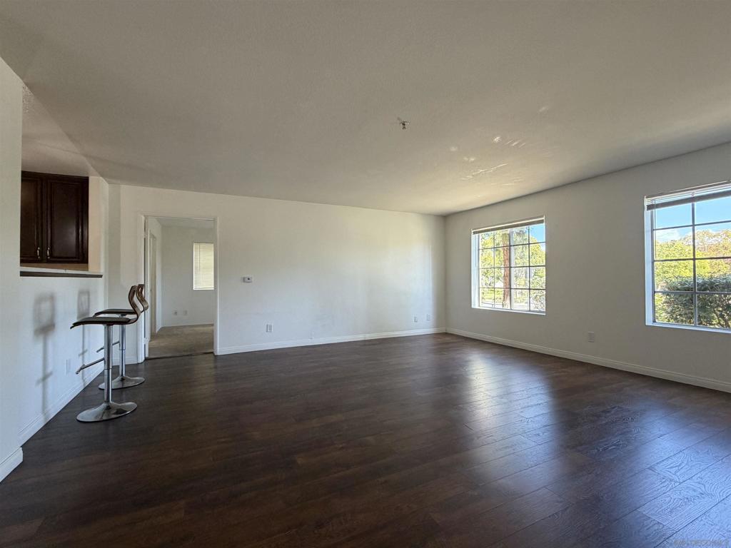2057 Burton St 64 Property Photo 10